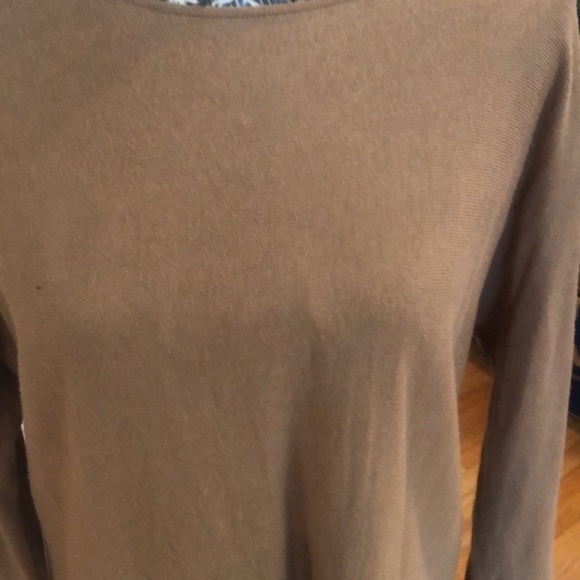Micheal Kors size 1X tan long cashmere blend sweater,washed laid to dry - Picture 4 of 13